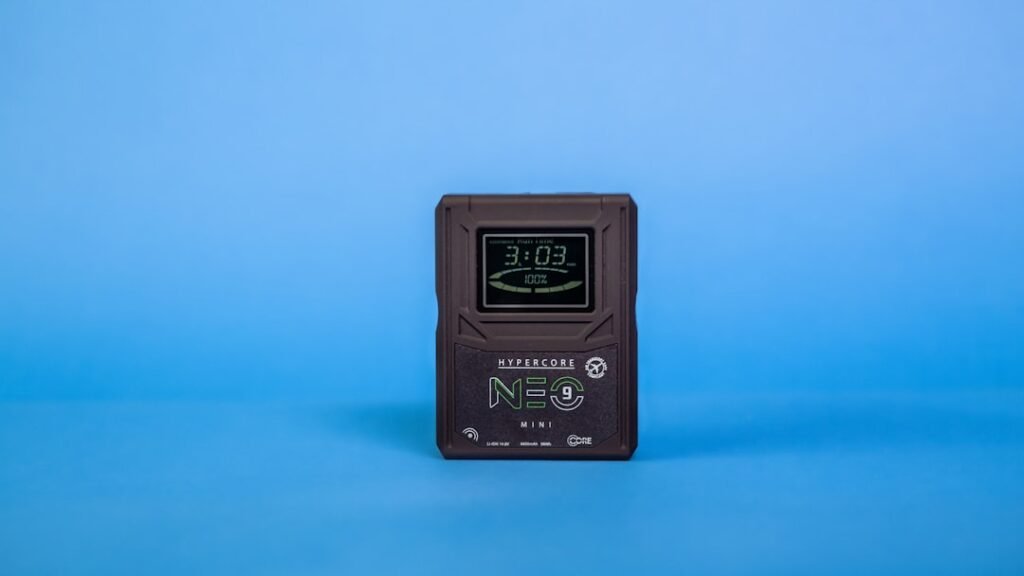 Digital radiation measurement device for safety monitoring
